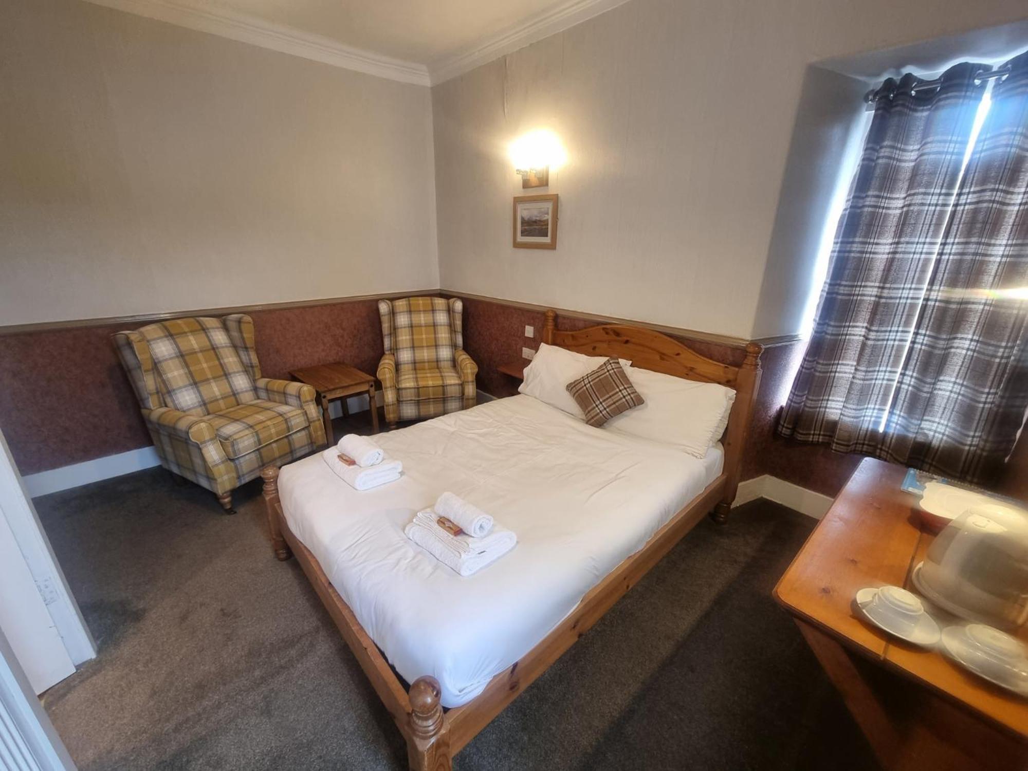 Roy Bridge Hotel Fort William Eksteriør billede