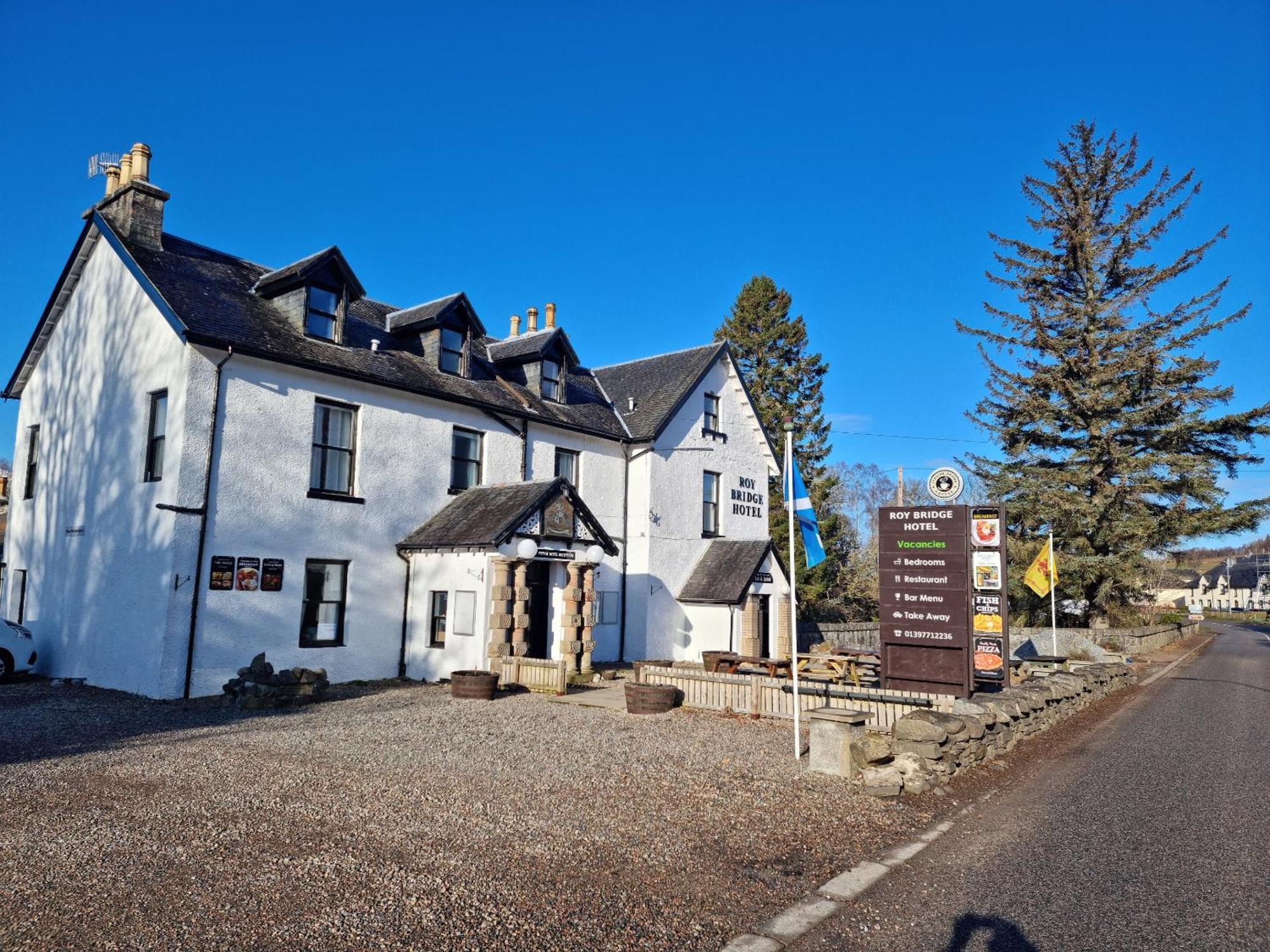Roy Bridge Hotel Fort William Eksteriør billede